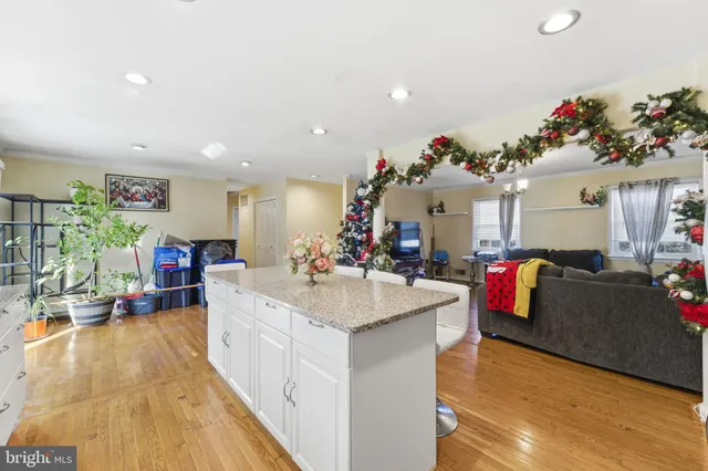 $499,900 | 7303 Lois Lane, Lanham, MD 20706