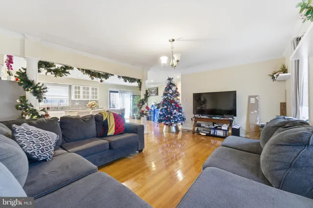 $499,900 | 7303 Lois Lane, Lanham, MD 20706