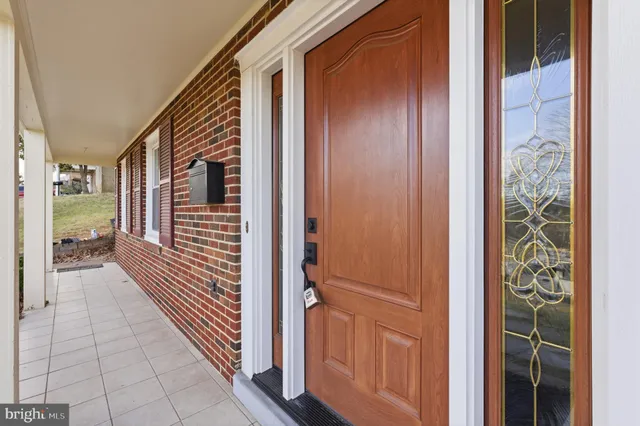 $499,900 | 7303 Lois Lane, Lanham, MD 20706