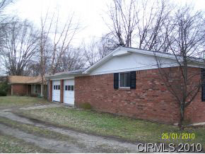 1920 West Harreld Road Marion, IN 46952 - Photo 2 of 11 Gallery Image 2