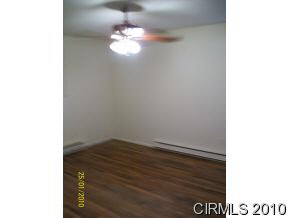 1920 West Harreld Road Marion, IN 46952 - Photo 5 of 11 Gallery Image 5