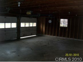 1920 West Harreld Road Marion, IN 46952 - Photo 9 of 11 Gallery Image 9