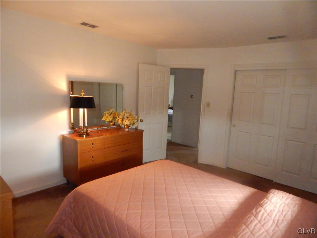 2449 Fox Road Bath, PA 18014 - Photo 17 of 19