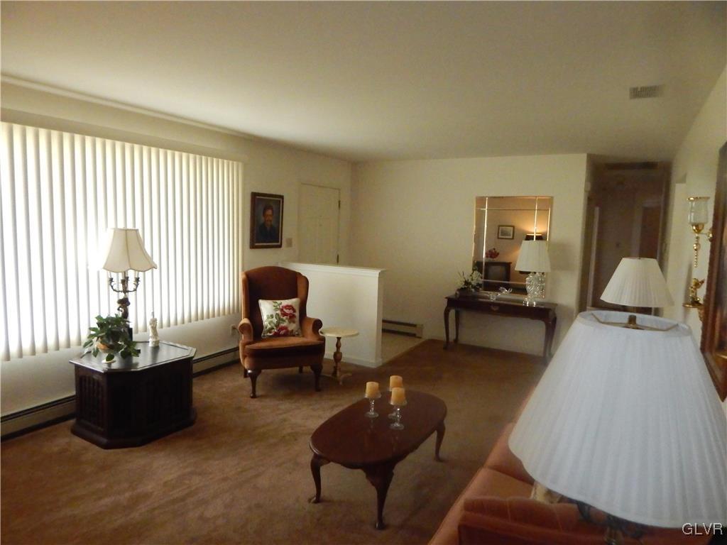 2449 Fox Road Bath, PA 18014 - Photo 8 of 19