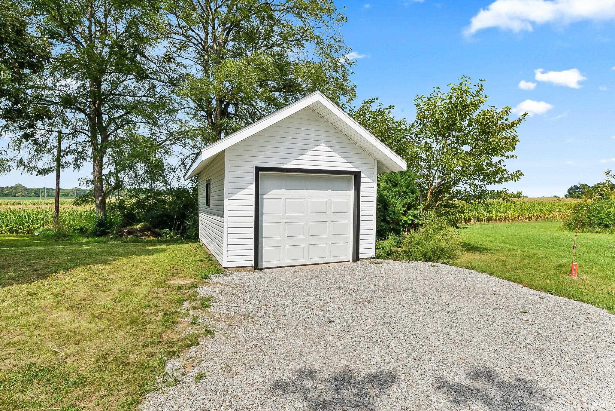 11932 Taylor Road Churubusco, IN 46723 - Photo 8 of 41 Gallery Image 8