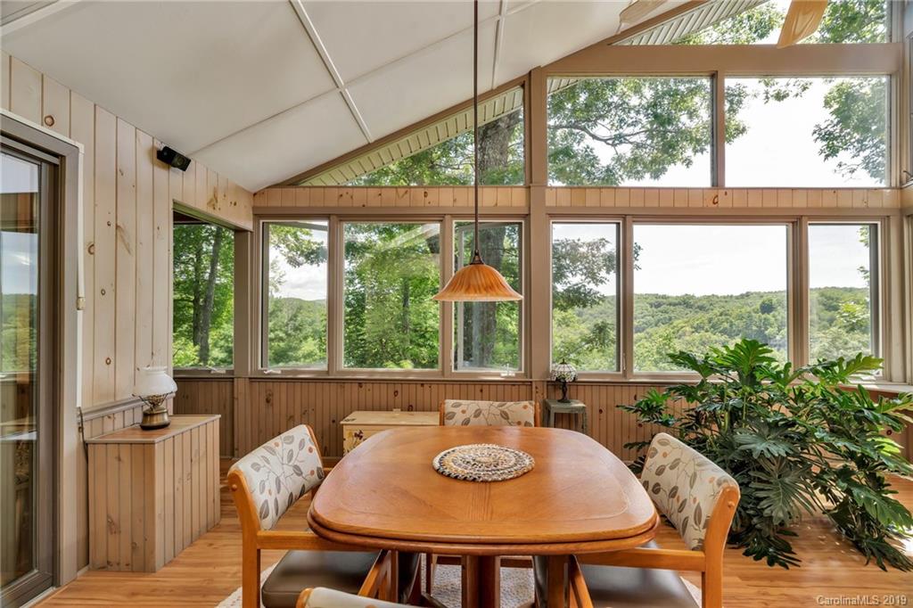 421 Lakeview Road Newland, NC 28657 - Photo 14 of 48 Gallery Image 14