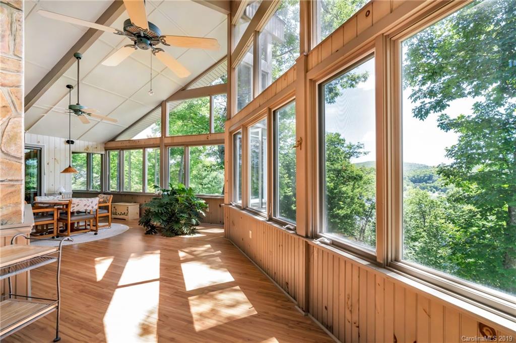 421 Lakeview Road Newland, NC 28657 - Photo 16 of 48 Gallery Image 16
