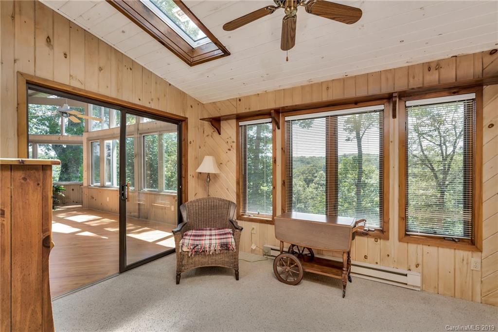 421 Lakeview Road Newland, NC 28657 - Photo 17 of 48 Gallery Image 17