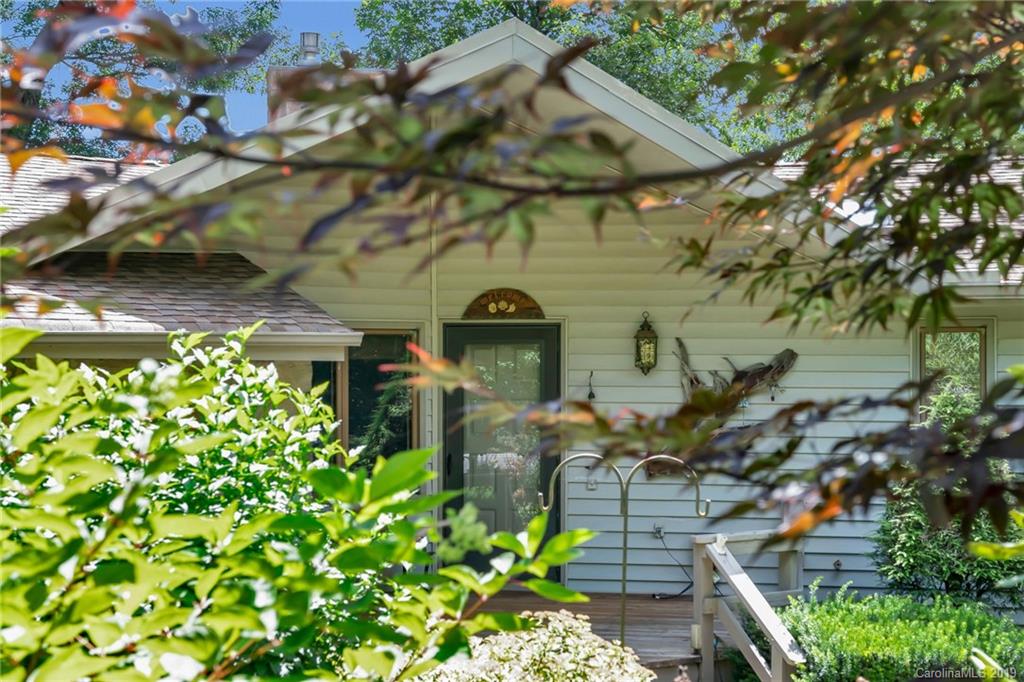 421 Lakeview Road Newland, NC 28657 - Photo 38 of 48 Gallery Image 38