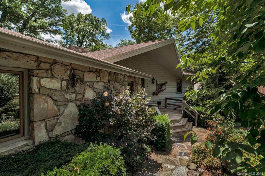 421 Lakeview Road Newland, NC 28657 - Photo 41 of 48 Gallery Image 41