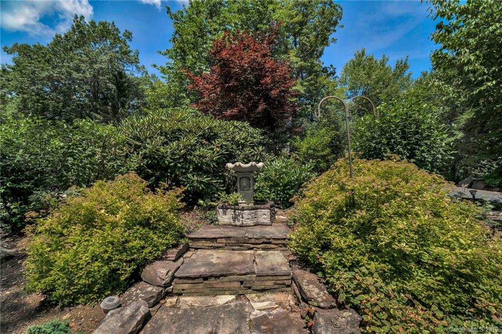 421 Lakeview Road Newland, NC 28657 - Photo 42 of 48 Gallery Image 42