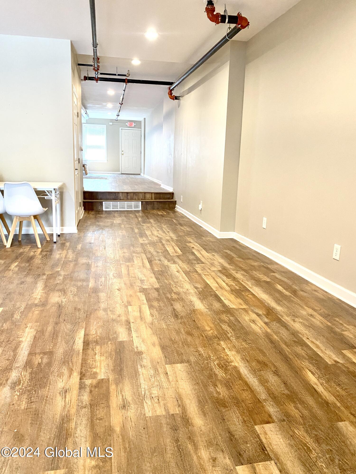 402 Broadway Albany, NY 12207 - Photo 18 of 21 Commercial Space