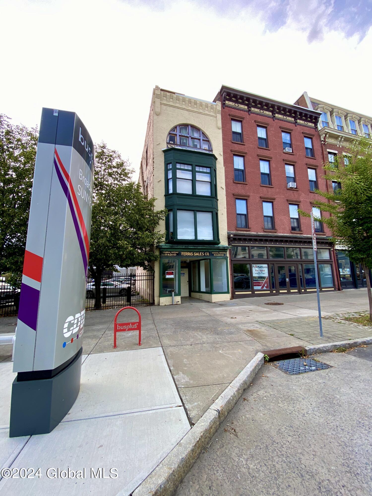 402 Broadway Albany, NY 12207 - Photo 3 of 21 Exterior