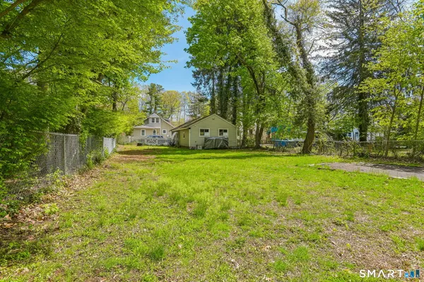 $2,000 | 1572 Whitney Avenue, Hamden, CT 06517