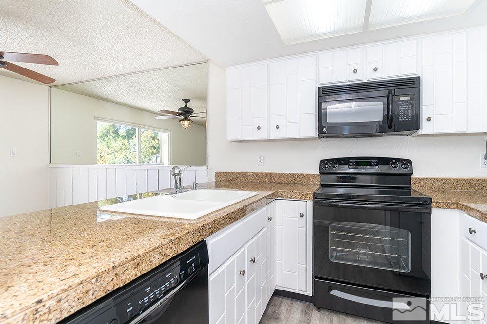 3530 Rosalinda Drive Reno, NV 89503 - Photo 5 of 13 Photo 5