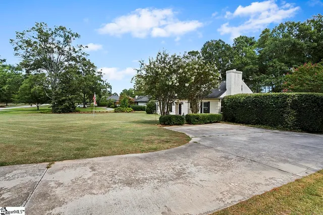 $573,500 | 111 Northwoods Road, Greenwood, SC 29649