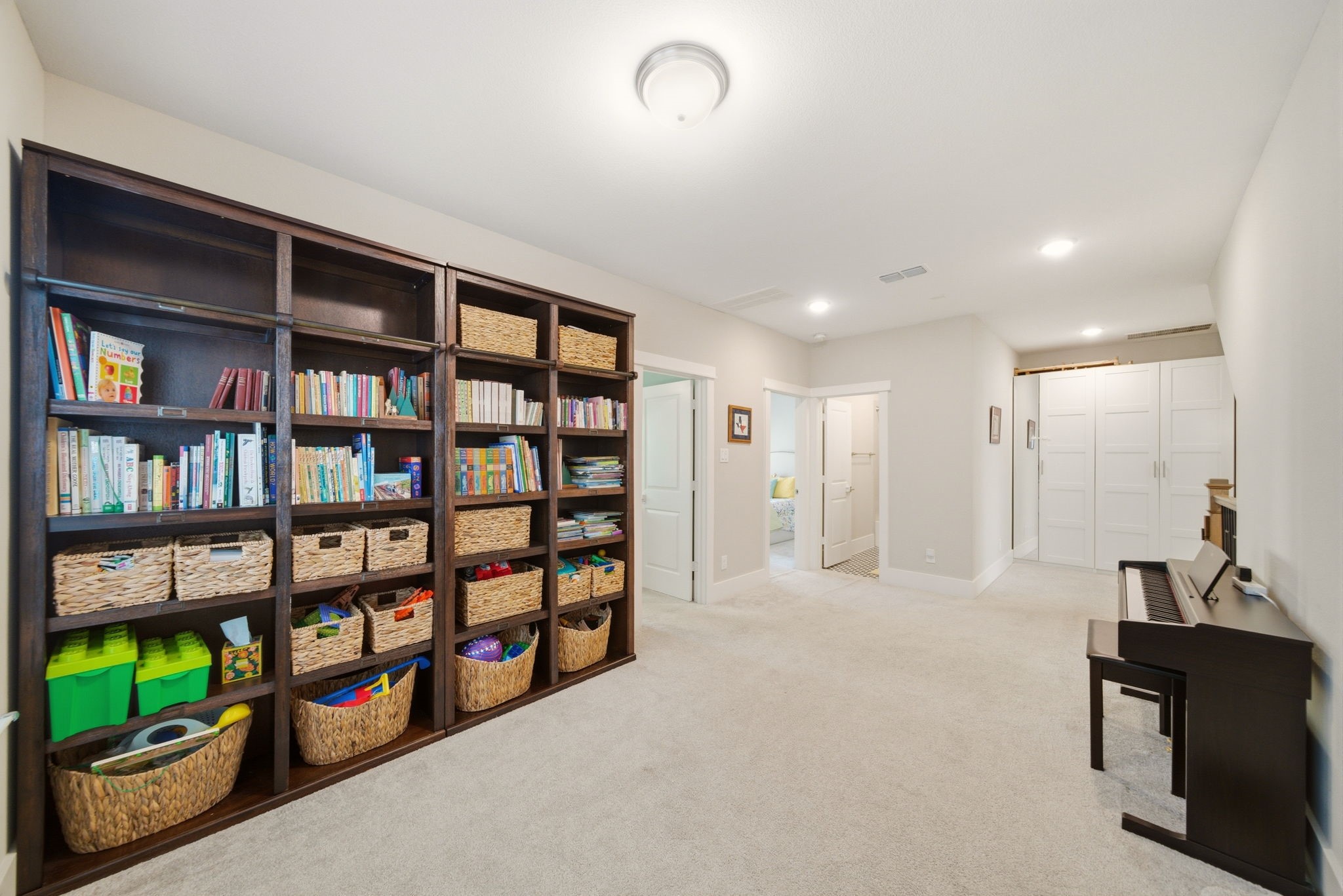 1417 Biondo Way Houston, TX 77008 - Photo 13 of 28 Versatile second-floor flex space adapts to your lifestyle as a home office, media room, playroom, fitness area, or additional living space.