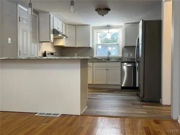 $2,500 | 3 Wills Drive, New Hartford, NY 13413