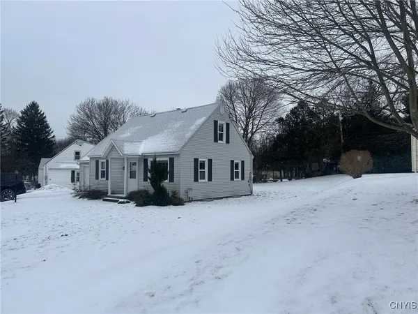 $2,500 | 3 Wills Drive, New Hartford, NY 13413