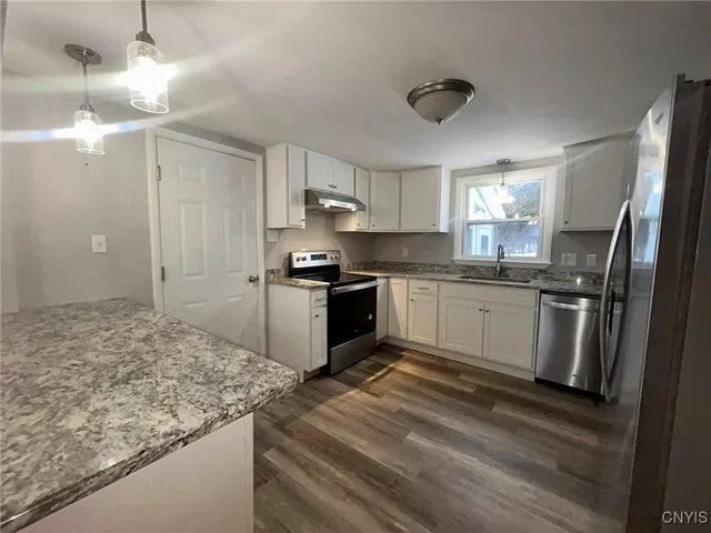 $2,600 | 3 Wills Drive, New Hartford, NY 13413