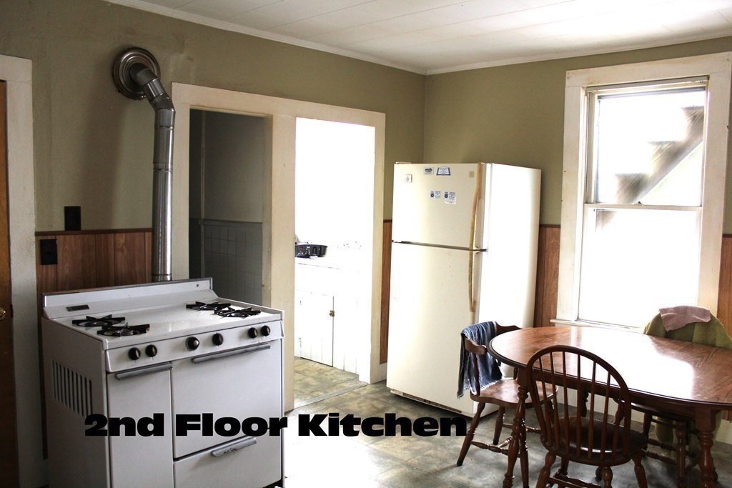 6 Wall Street Webster, MA 01570 - Photo 16 of 27