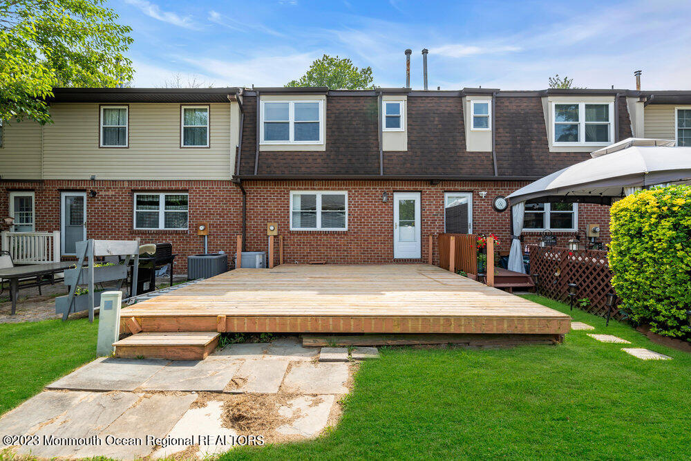 570 Labanna Court Brick, NJ 08724 - Photo 18 of 28 a house with a outdoor space