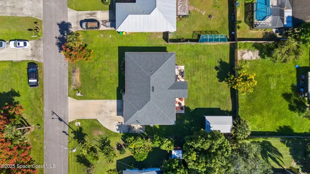 an aerial view of multiple house