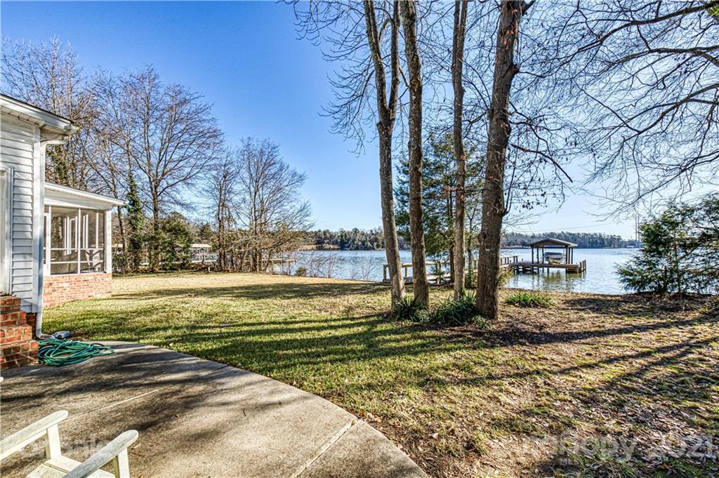 5580 Riverfront Road Clover, SC 29710 - Photo 2 of 6 Gallery Image 2