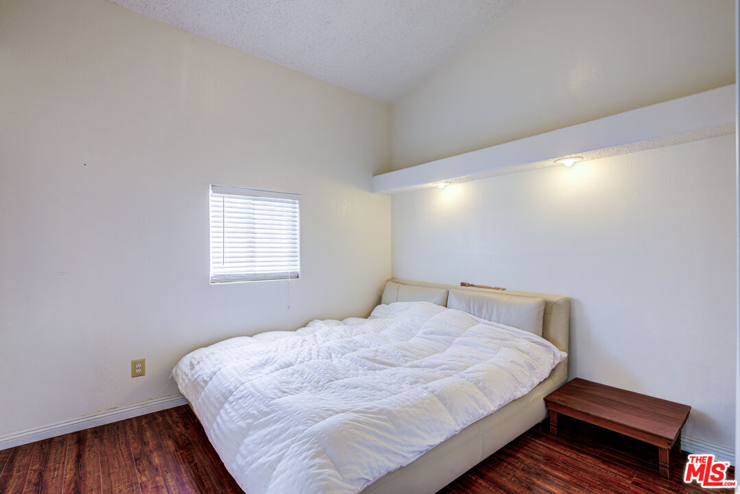 10424 Santa Fe Fire Road Lucerne Valley, CA 92356 - Photo 20 of 26