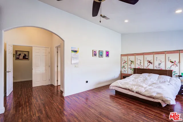 $529,000 | 10424 Santa Fe Fire Road, Lucerne Valley, CA 92356