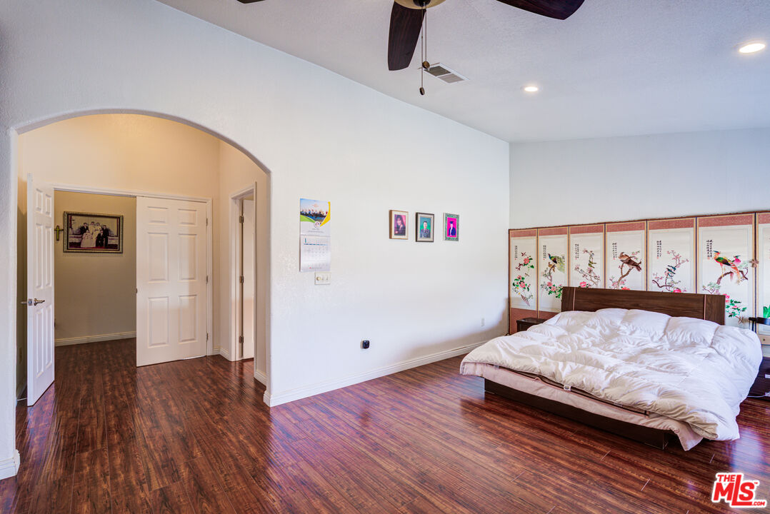 10424 Santa Fe Fire Road Lucerne Valley, CA 92356 - Photo 21 of 26