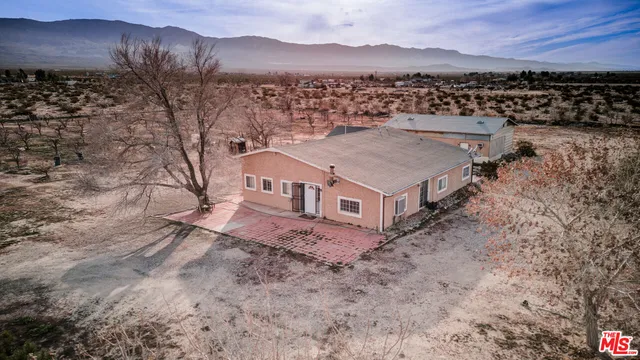 $529,000 | 10424 Santa Fe Fire Road, Lucerne Valley, CA 92356