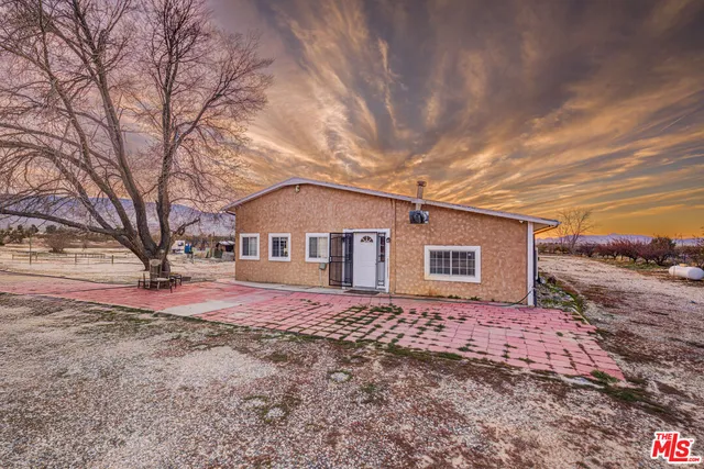 $529,000 | 10424 Santa Fe Fire Road, Lucerne Valley, CA 92356