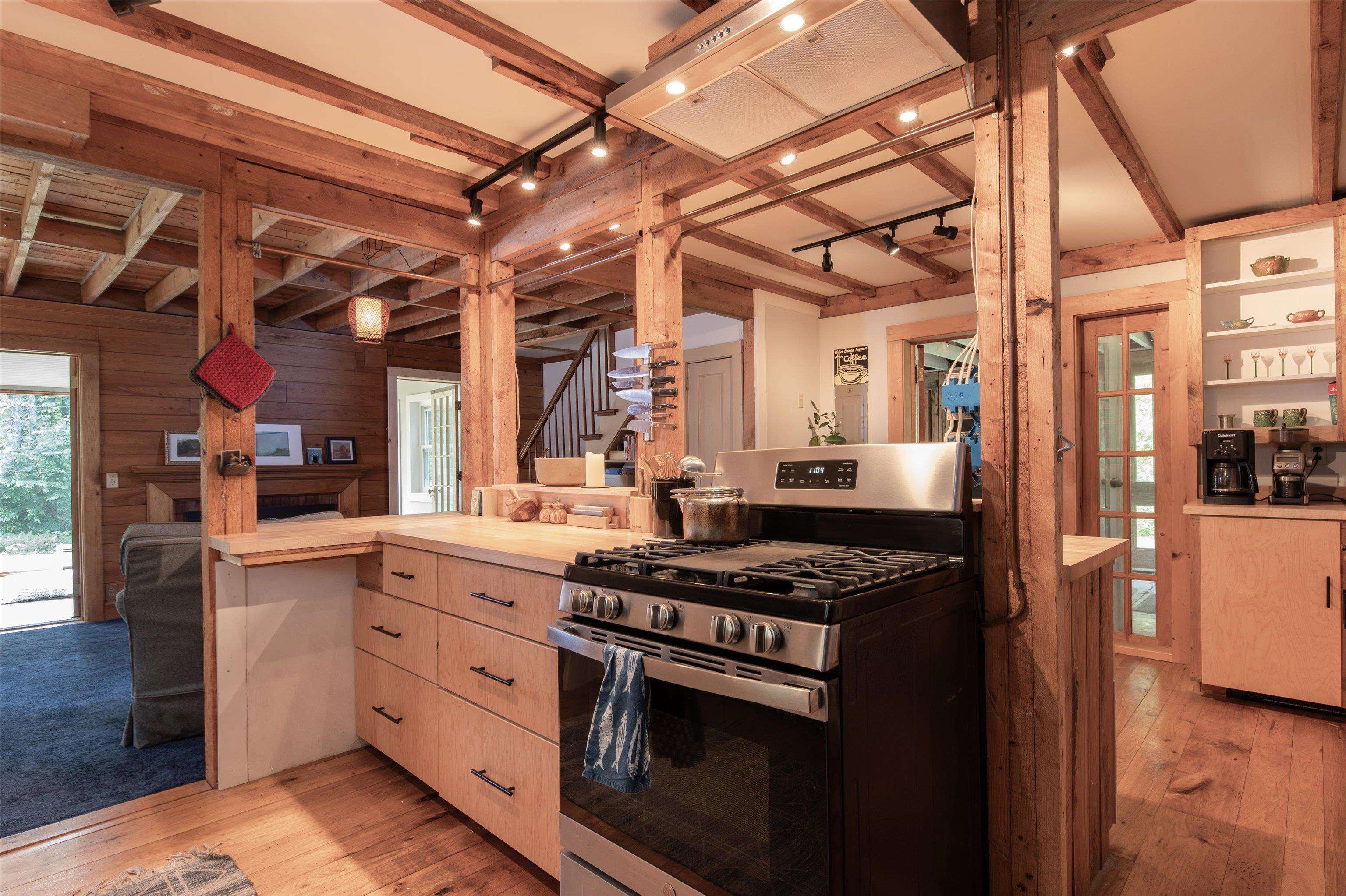 535 Red Mountain Road Arlington, VT 05250 - Photo 12 of 29