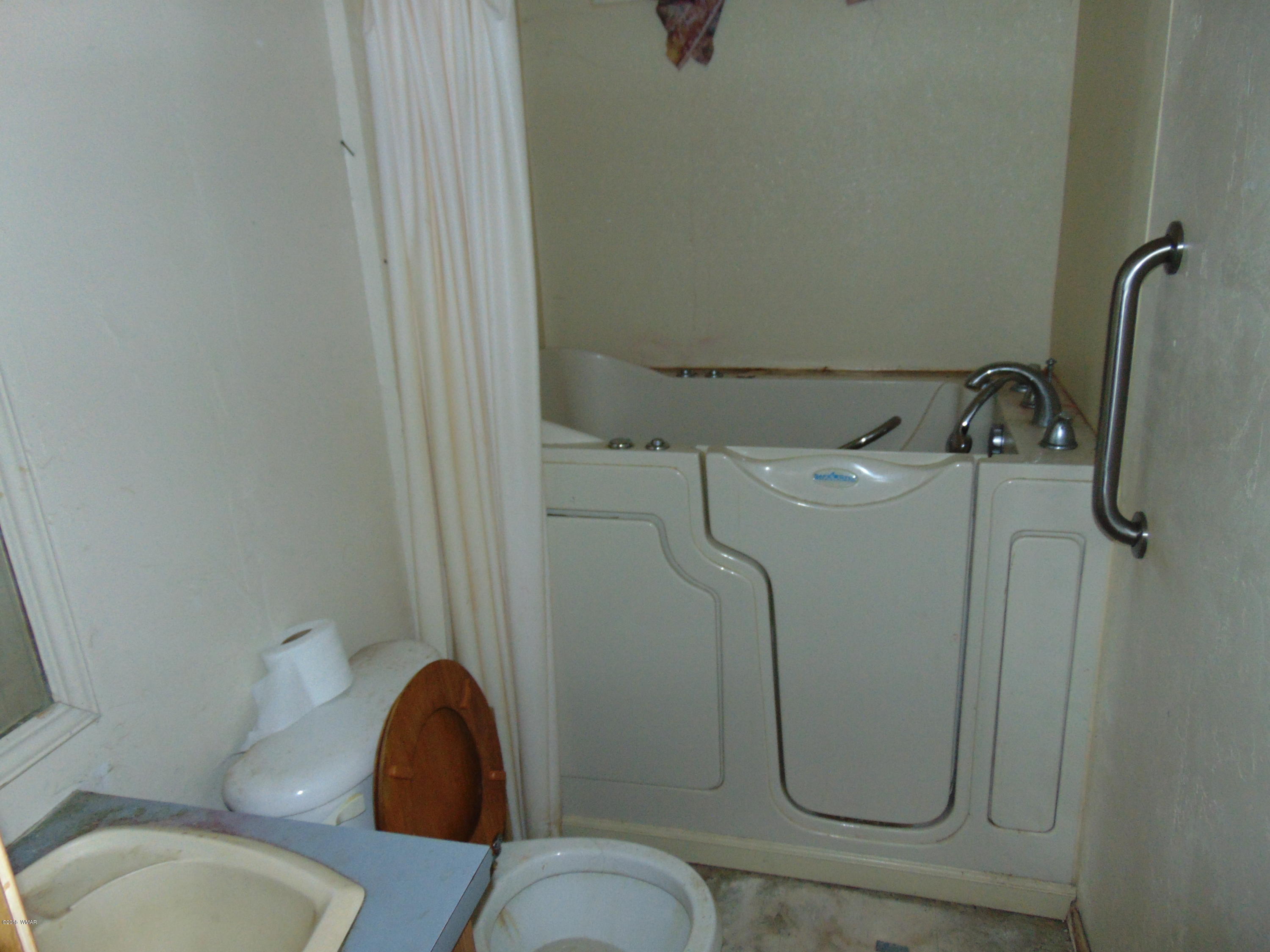 7563 Ramada Road Holbrook, AZ 86029 - Photo 8 of 9