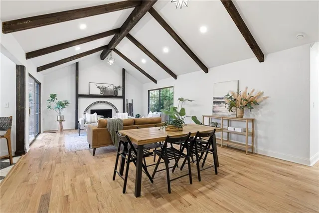 $925,000 | 10301 Howe Drive, Leawood, KS 66206