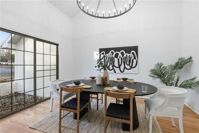 $925,000 | 10301 Howe Drive, Leawood, KS 66206