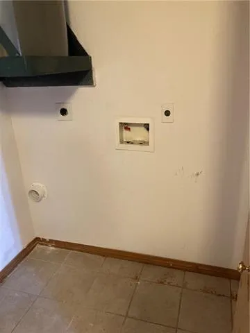 $1,200 | 724 Vouray Drive, Unit B, Kenner, LA 70065