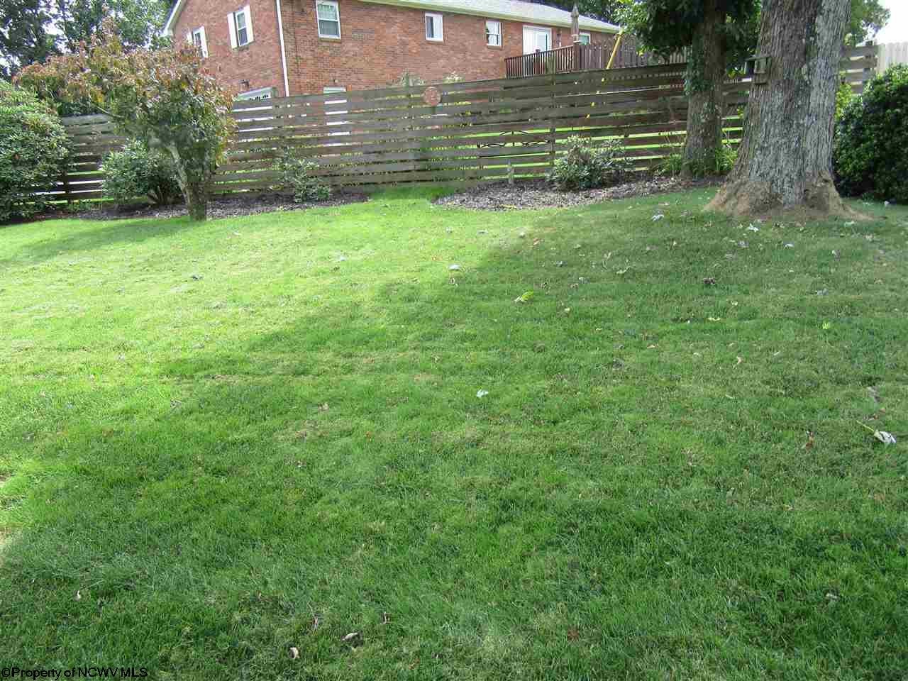 1132 Avalon Road Fairmont, WV 26554 - Photo 2 of 14 Gallery Image 2