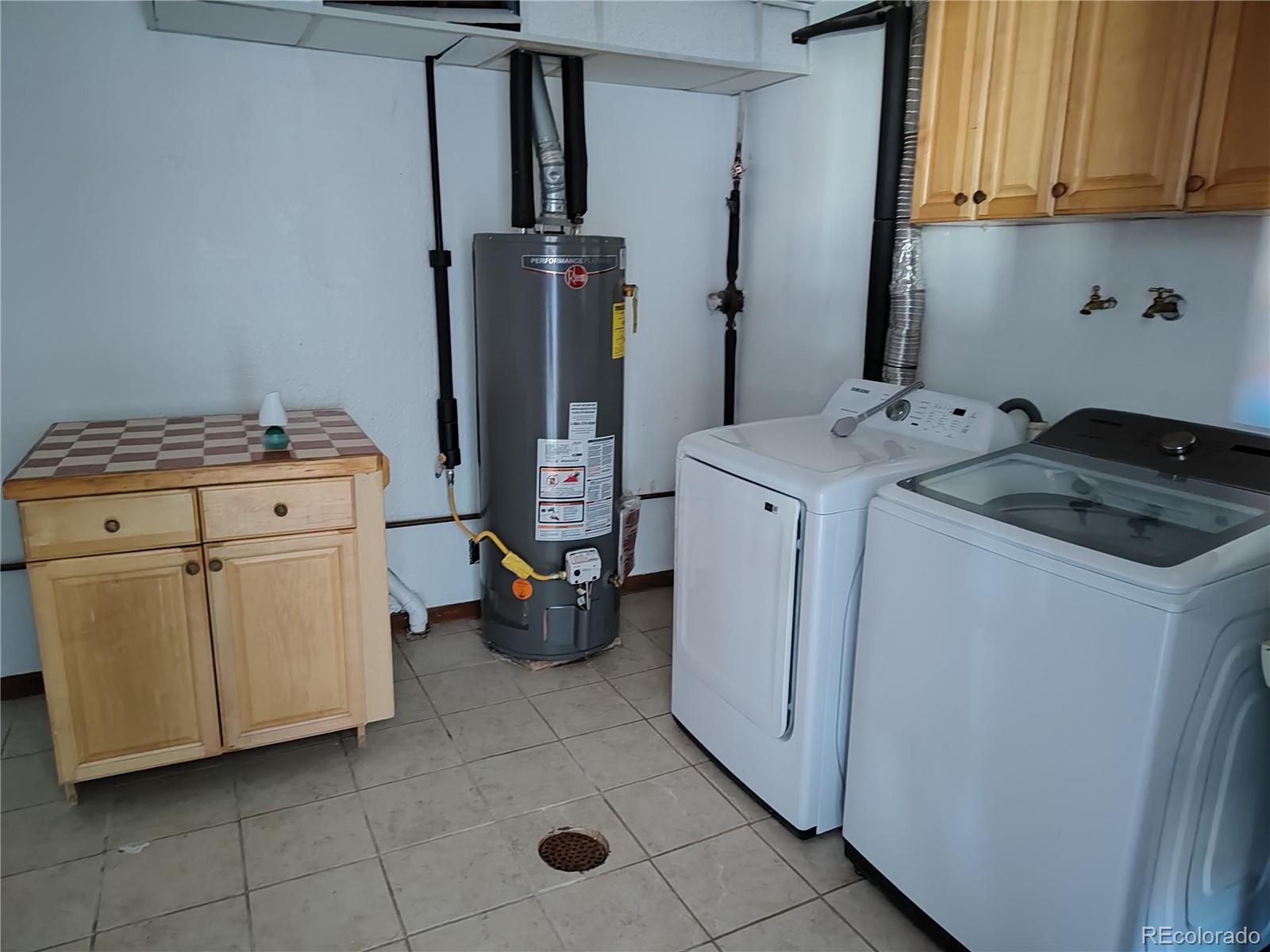 2584 High Creek Road Fairplay, CO 80440 - Photo 19 of 26 a utility room with dryer and washer