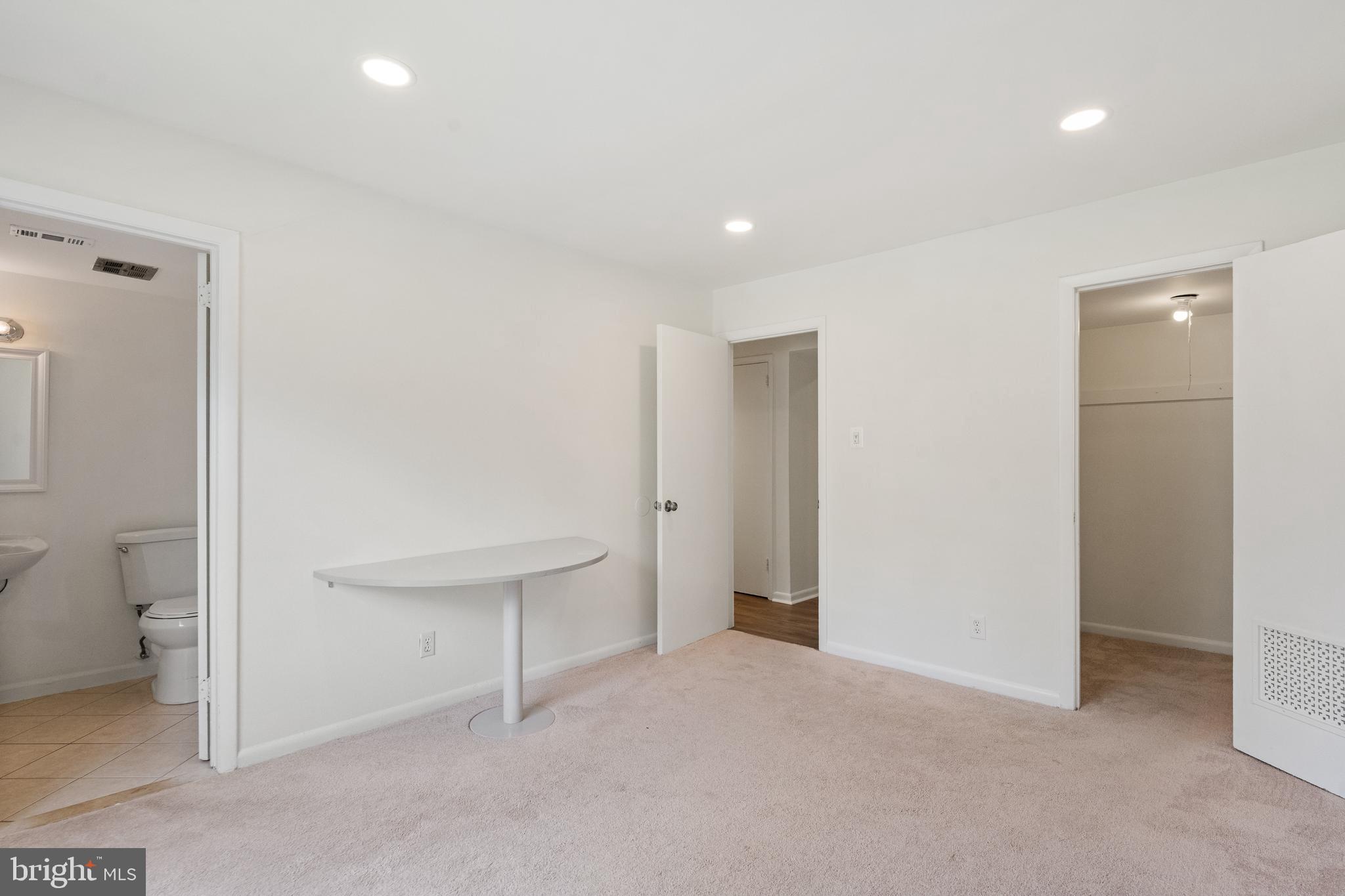 11606 Vantage Hill Road, Unit 12B Reston, VA 20190 - Photo 17 of 29