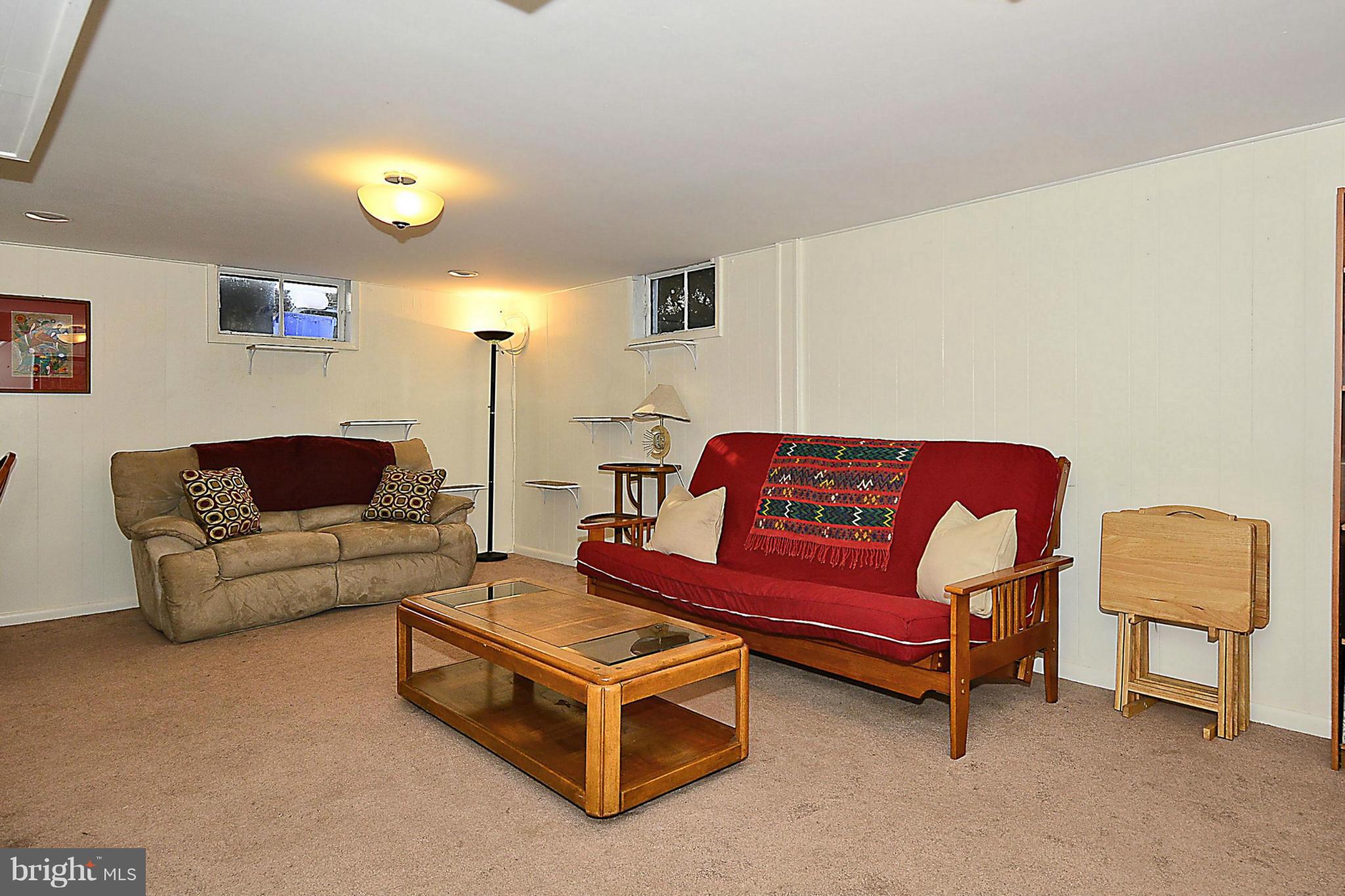 904 Gabel Street Silver Spring, MD 20901 - Photo 16 of 23 Family Room