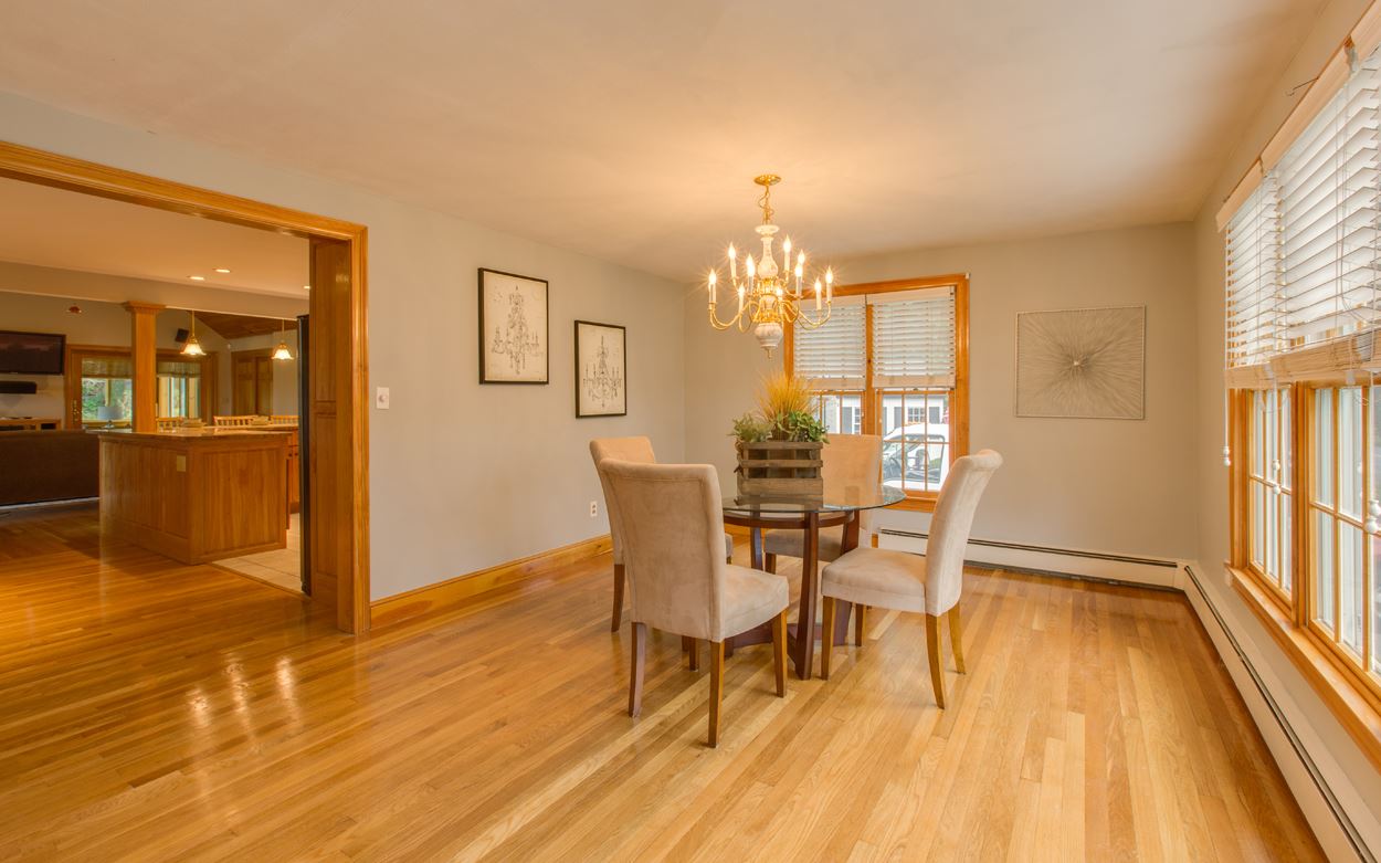 563 Mammoth Road Pelham, NH 03076 - Photo 8 of 24