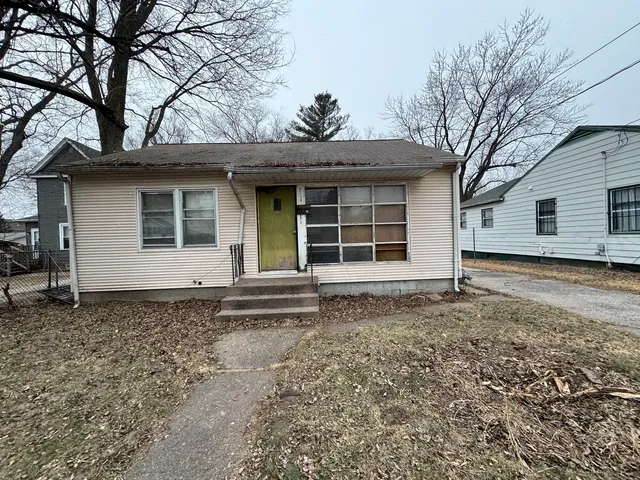$27,000 | 2714 9th Street, Rock Island, IL 61201
