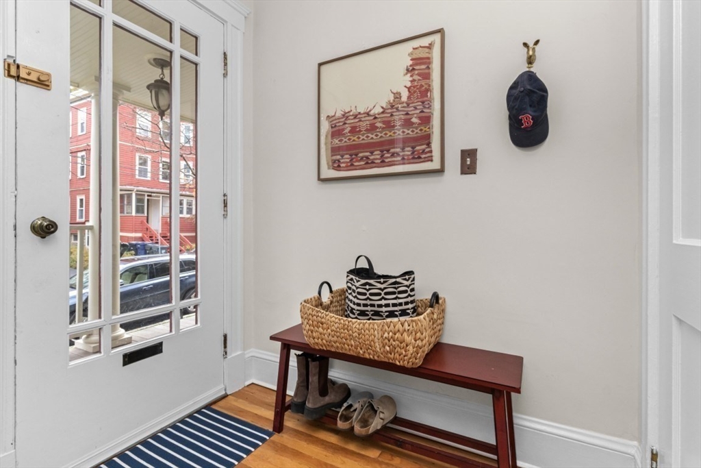 31 Chilton Street, Unit 1 Cambridge, MA 02138 - Photo 4 of 22