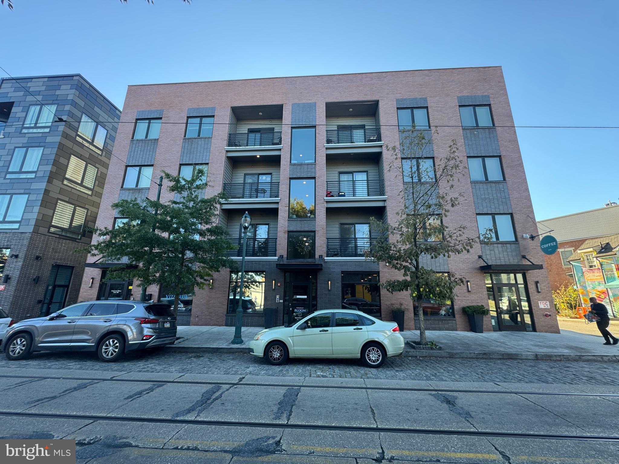 a car parked in front of a building