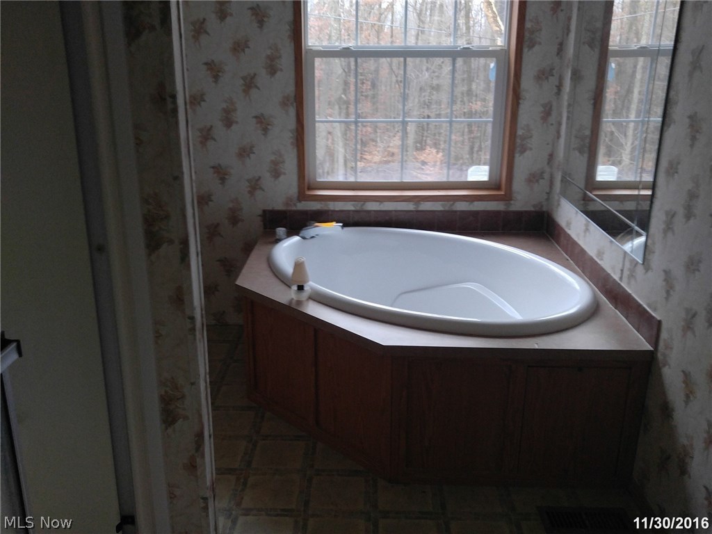 6784 Via-Ken Road Hopewell, OH 43746 - Photo 11 of 12 Gallery Image 11