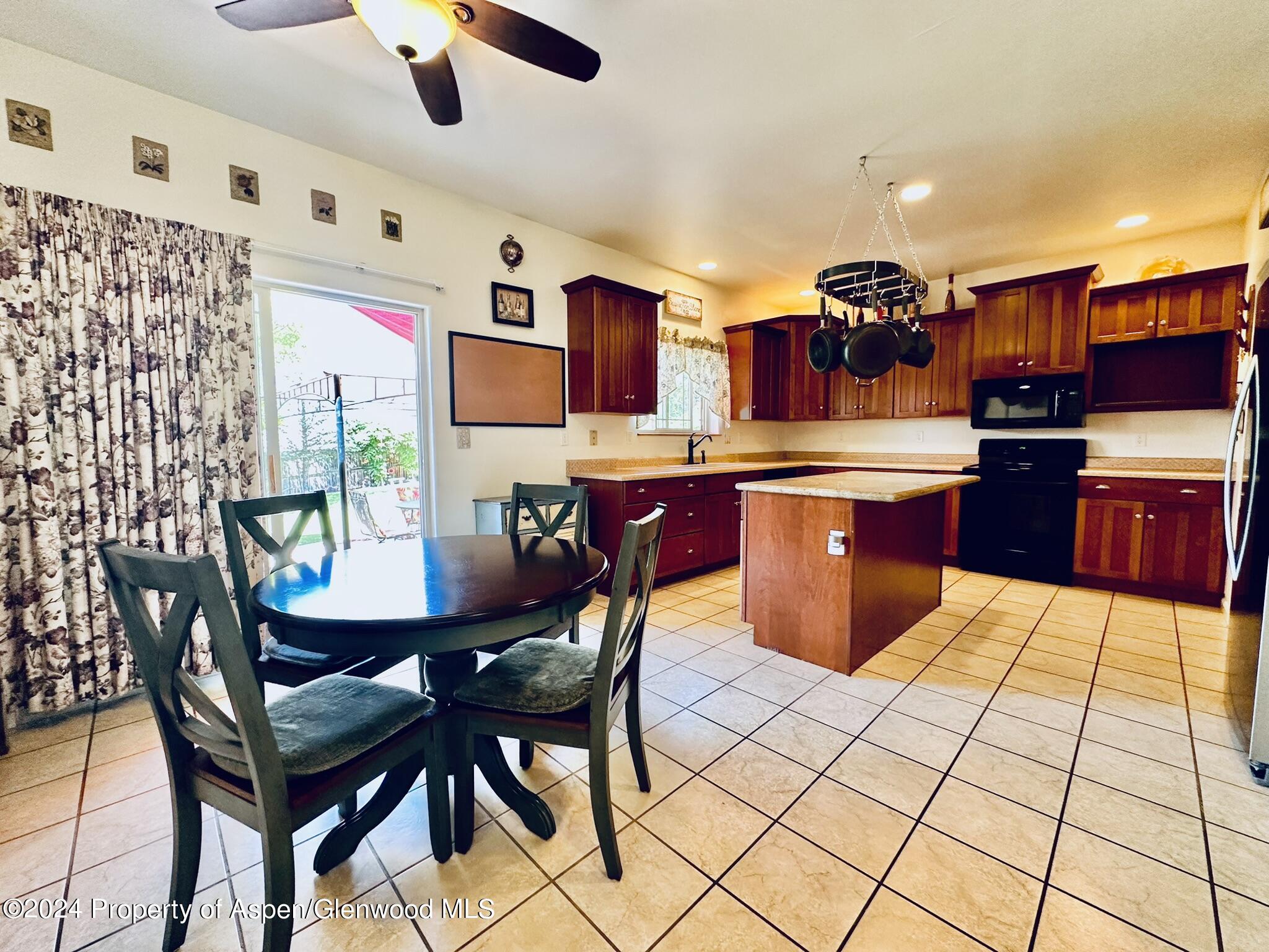 1401 Fir Court Rifle, CO 81650 - Photo 18 of 33 Kitchen