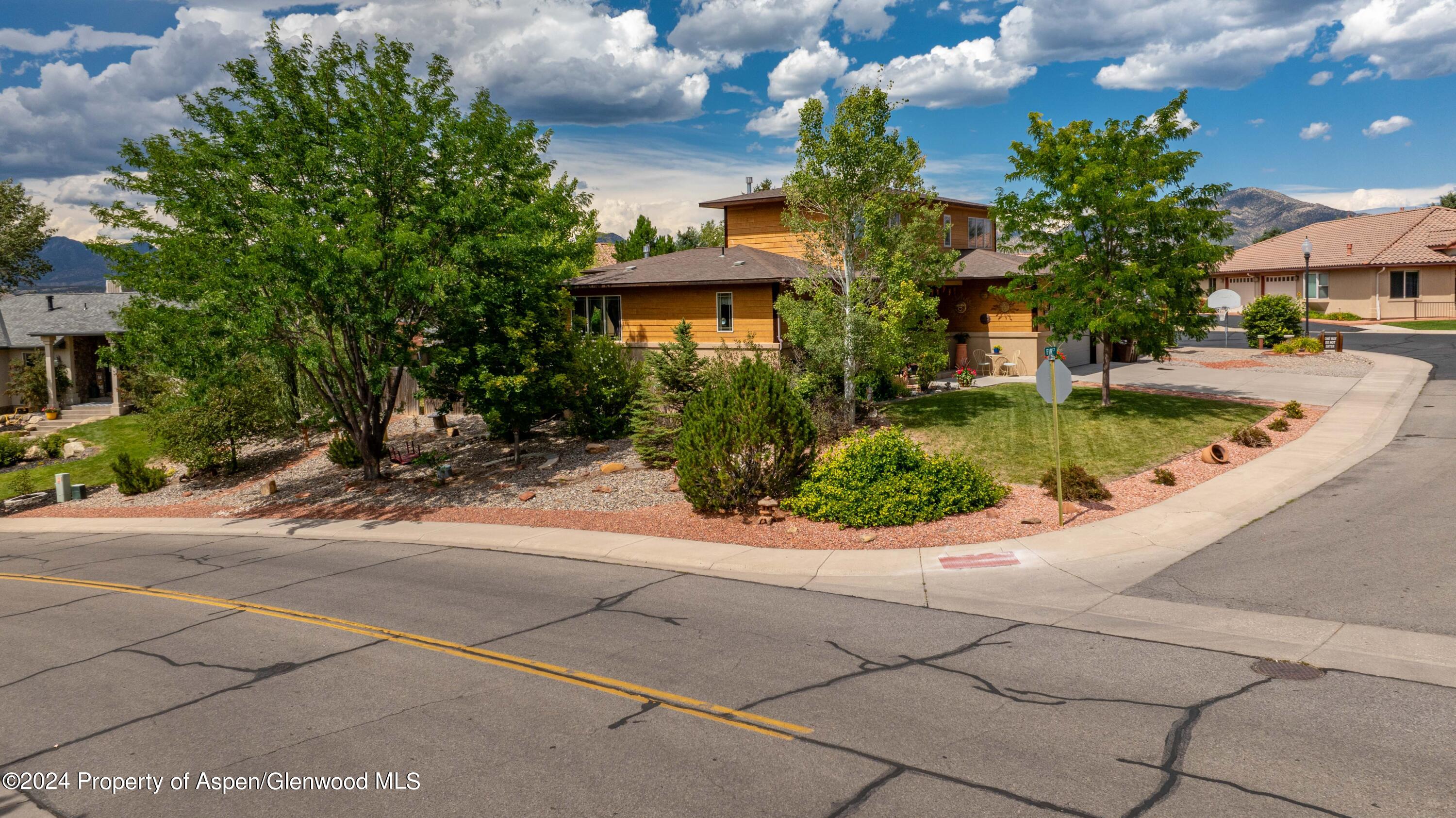 1401 Fir Court Rifle, CO 81650 - Photo 7 of 33 Corner Lot
