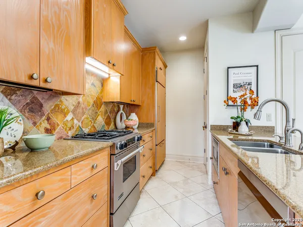 $3,750 | 7897 Broadway, Unit 1001, San Antonio, TX 78209